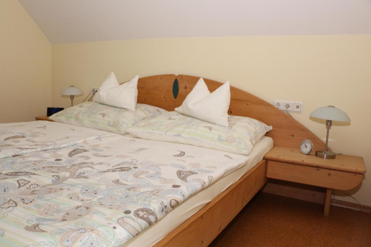 Ferienwohnung Moni Geiseldorf Екстер'єр фото
