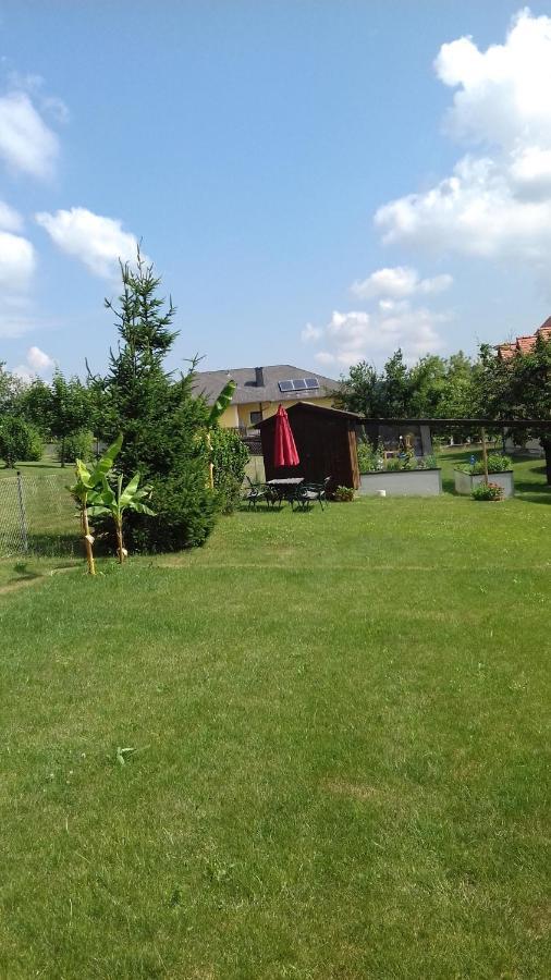 Ferienwohnung Moni Geiseldorf Екстер'єр фото